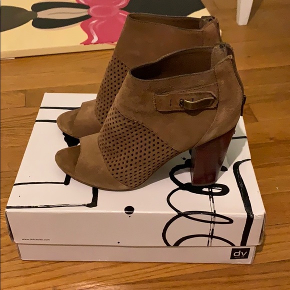 Dolce Vita Peep Toe Bootie - Picture 3 of 5